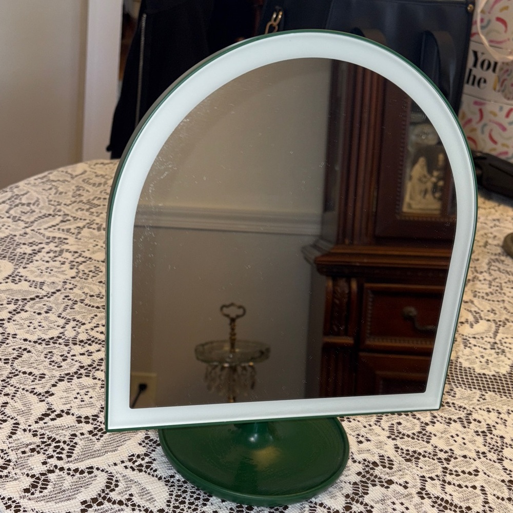 Wicked light up make up mirror